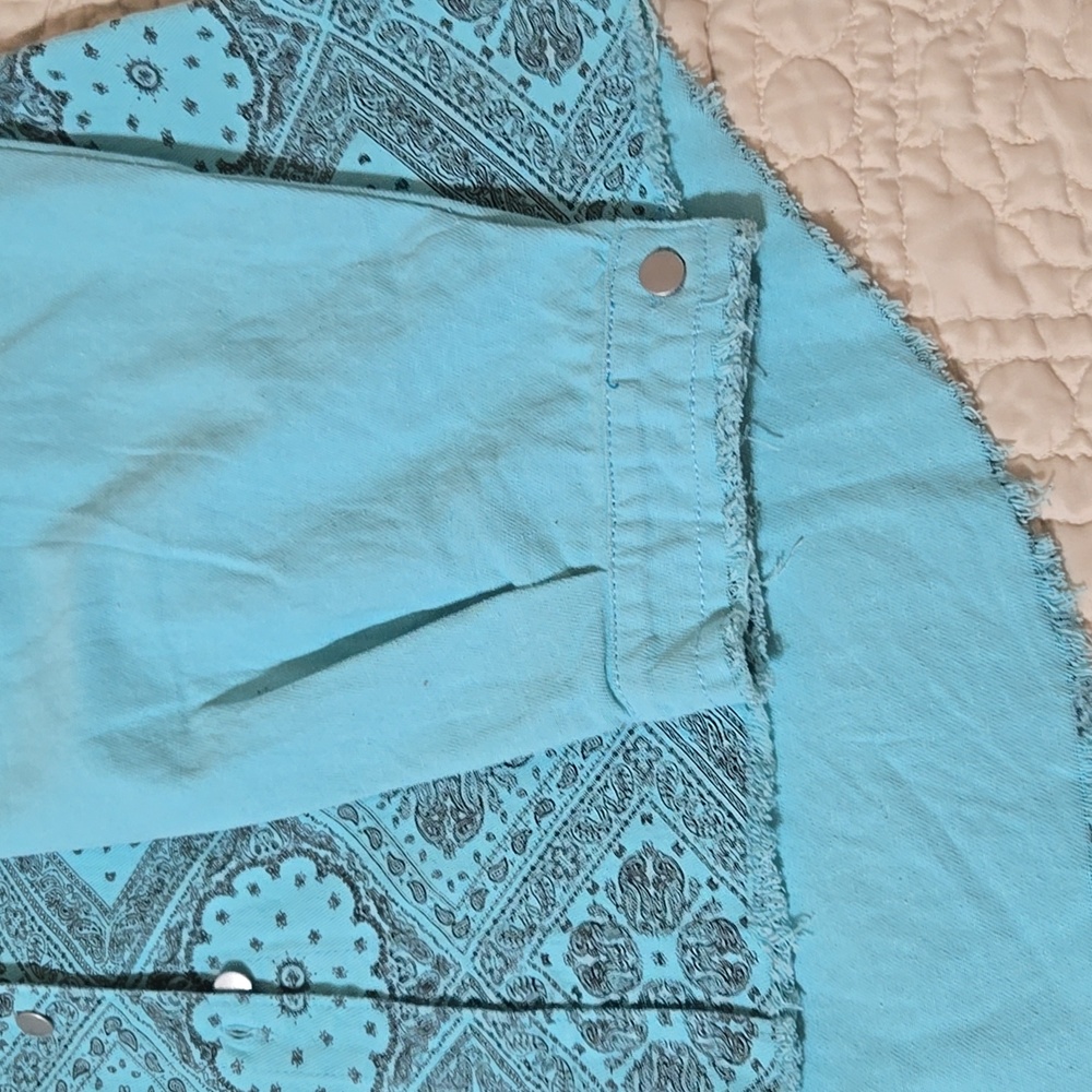 POL Turquoise Green Patterned Shacket - Picture 9 of 9